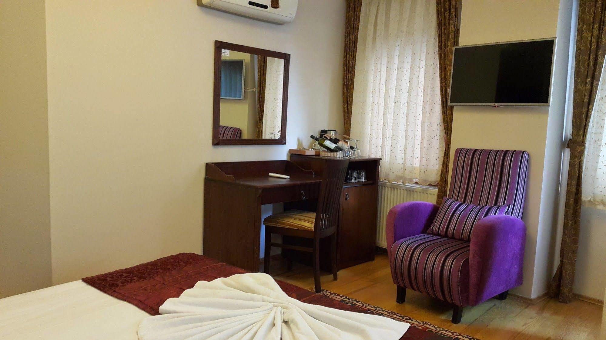 Berce Hotel Istanbul Exterior photo