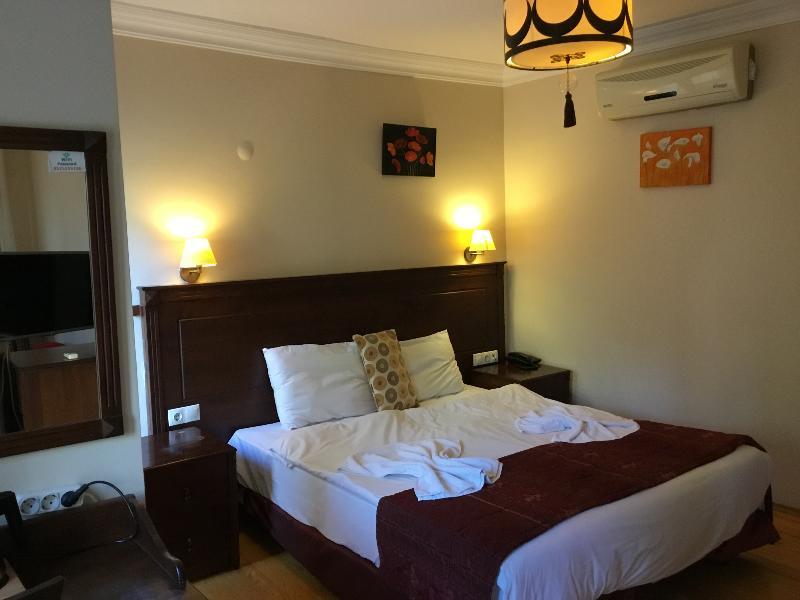 Berce Hotel Istanbul Exterior photo