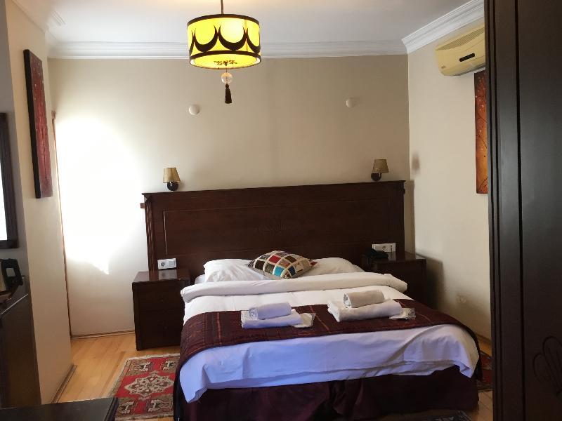 Berce Hotel Istanbul Exterior photo