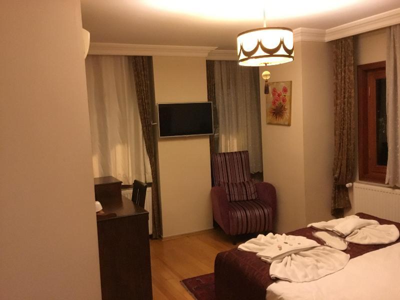 Berce Hotel Istanbul Exterior photo